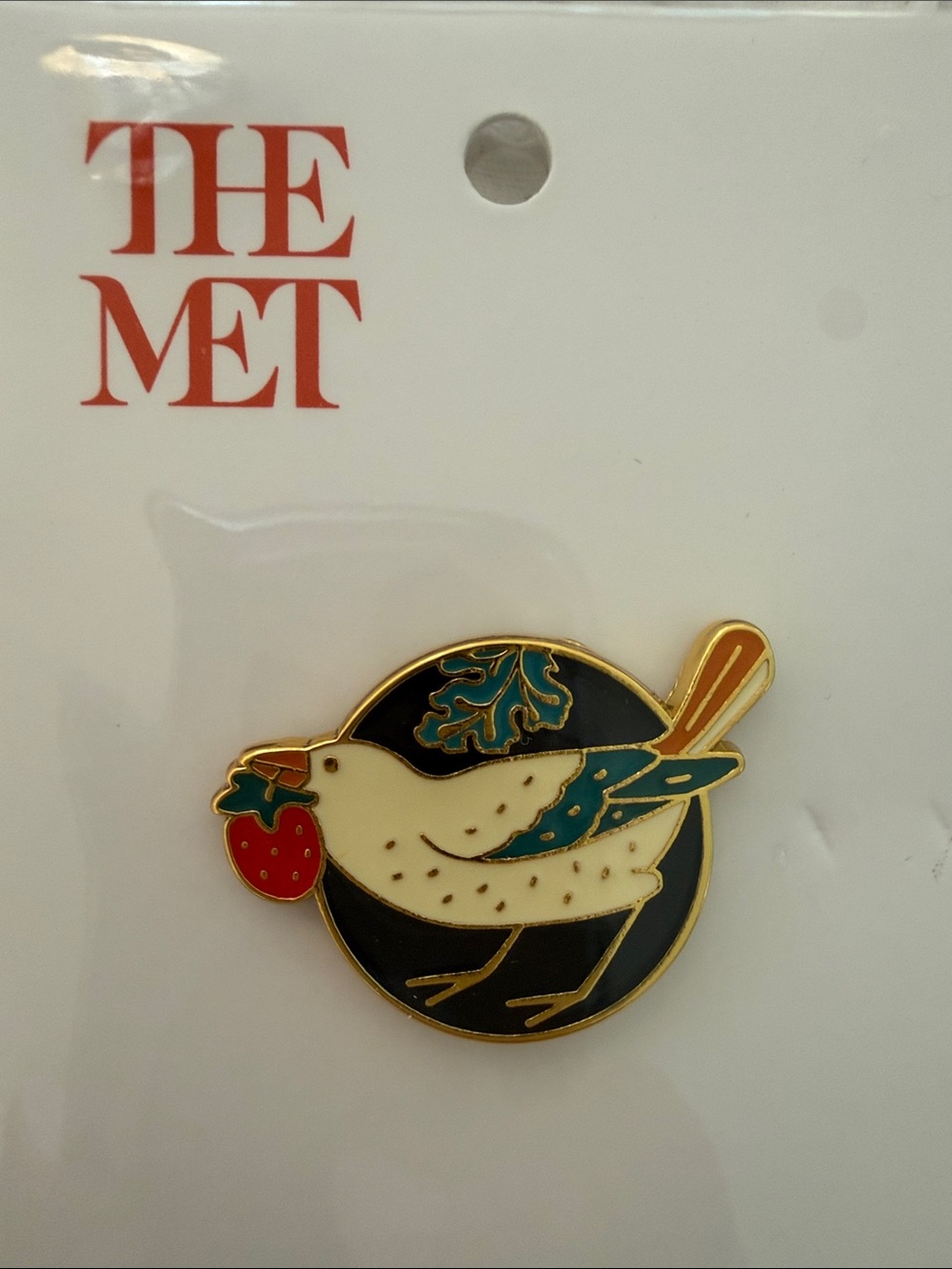 THE MET William Morris Strawberry Thief Enamel Pin NIP